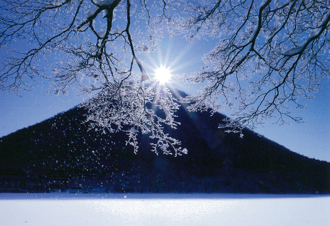 2月7日(金)～  第6回 山崎 君枝 写真展『冬の追憶』榛名山