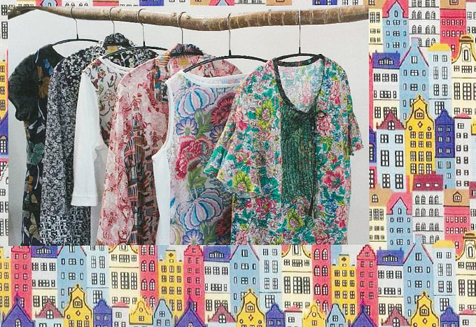 7月3日(金)～　阿部 真理 　夏に涼しいリバティプリントの服